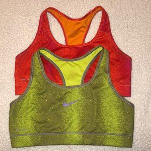Lightly used, no padding sports bras!! 💕